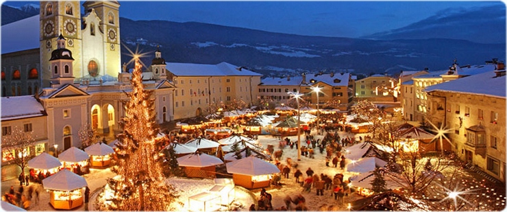 Bressanone Mercatini Di Natale Foto.Gita I Mercatini Di Natale A Brunico E Bressanone